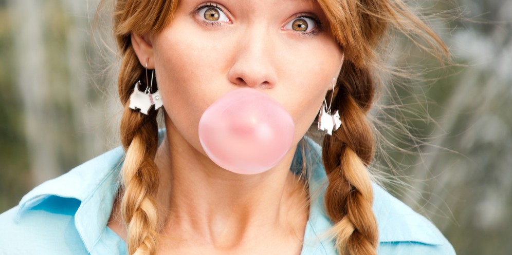 girl chewing gum